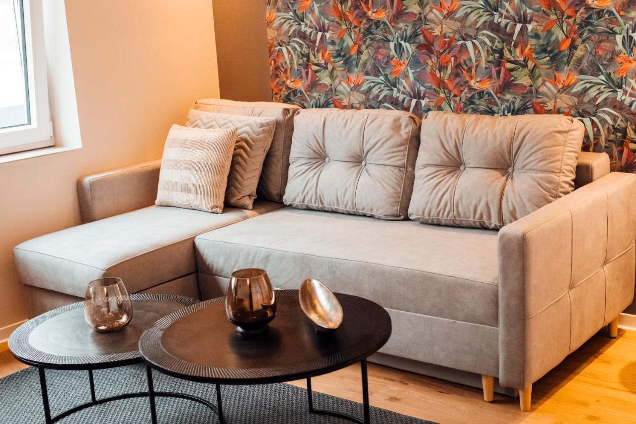 Stay At Smilla - Boutique Apartments Mit Kueche - Parken - Klima - Netflix - Waschmaschine Wiesbaden Exterior photo