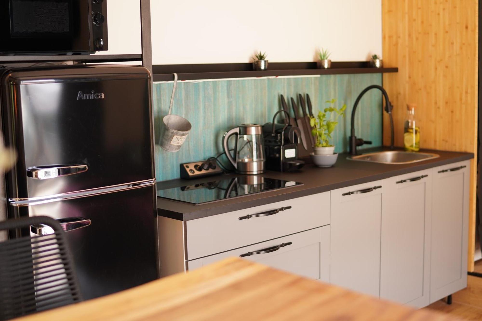 Stay At Smilla - Boutique Apartments Mit Kueche - Parken - Klima - Netflix - Waschmaschine Wiesbaden Exterior photo