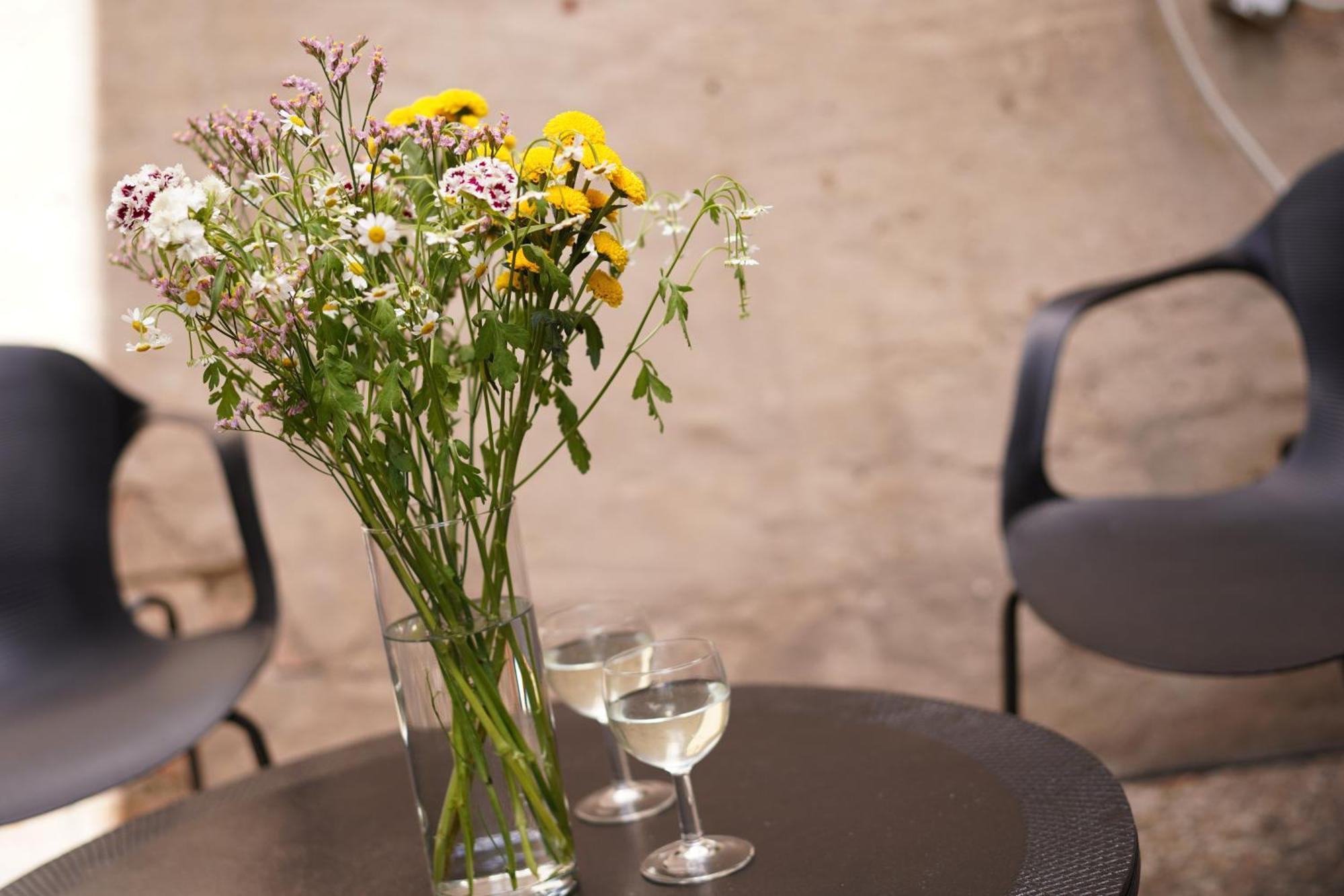 Stay At Smilla - Boutique Apartments Mit Kueche - Parken - Klima - Netflix - Waschmaschine Wiesbaden Room photo